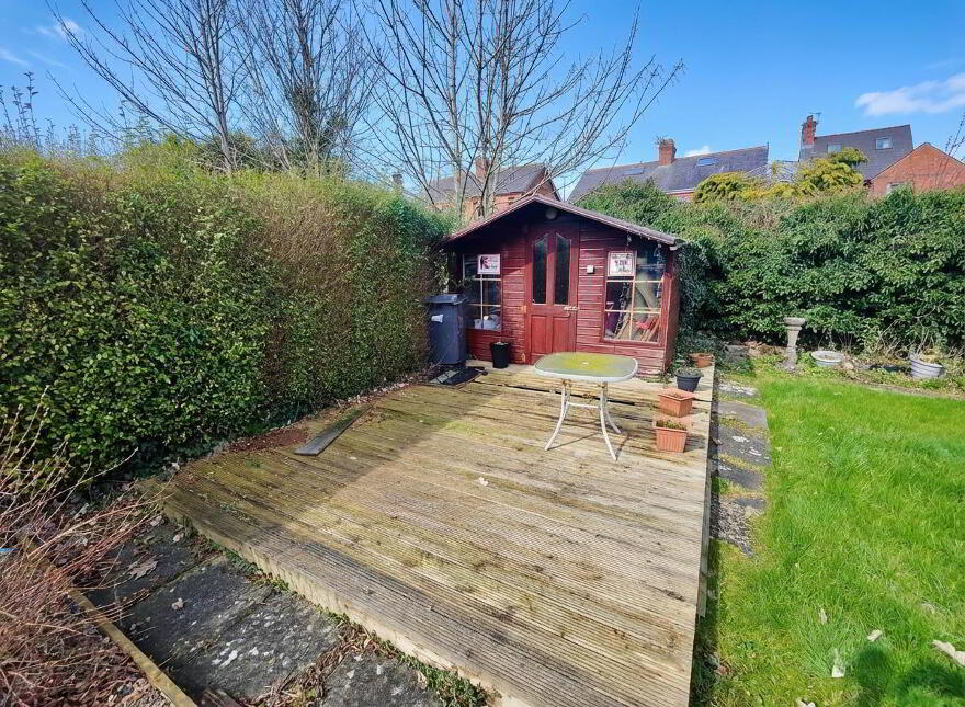 25 Lyndhurst Gardens, Belfast, BT13 3PH