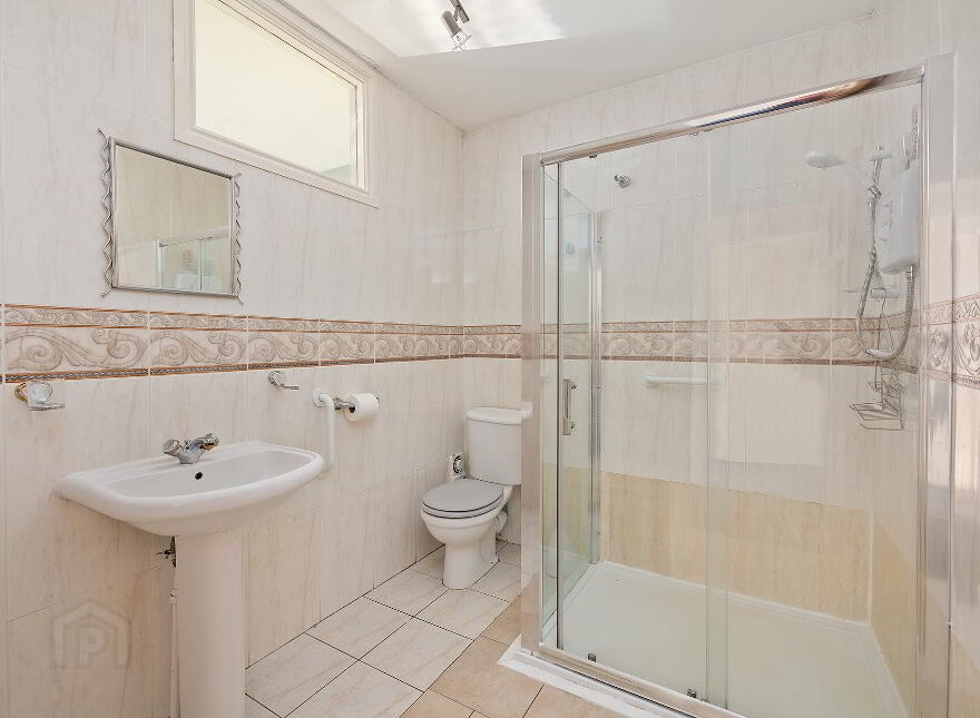 53 Dodsborough Cottages, Lucan, Dublin, K78HP68