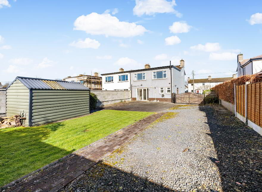 53 Dodsborough Cottages, Lucan, Dublin, K78HP68