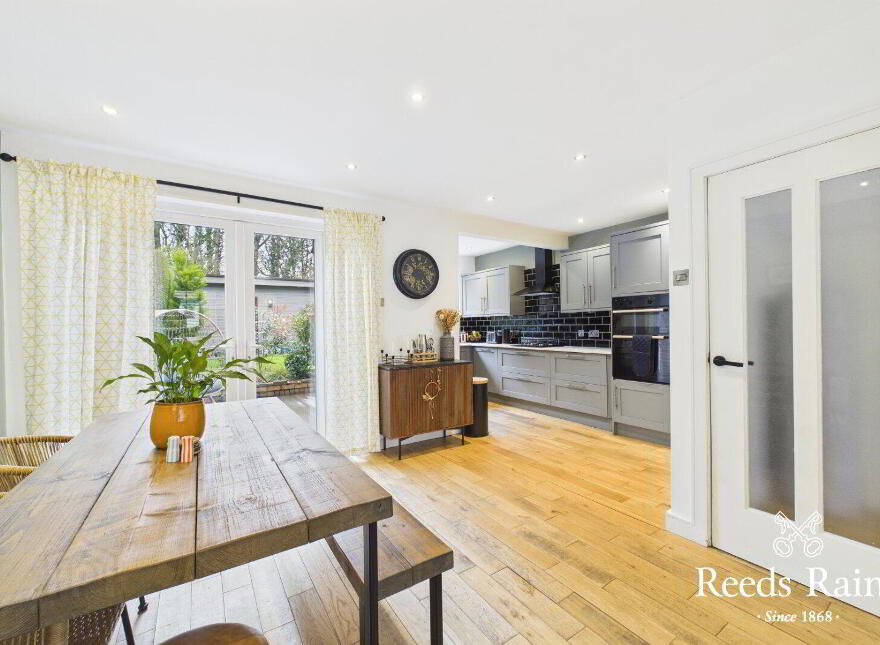 18 Breda Drive, Belfast, BT8 6JU