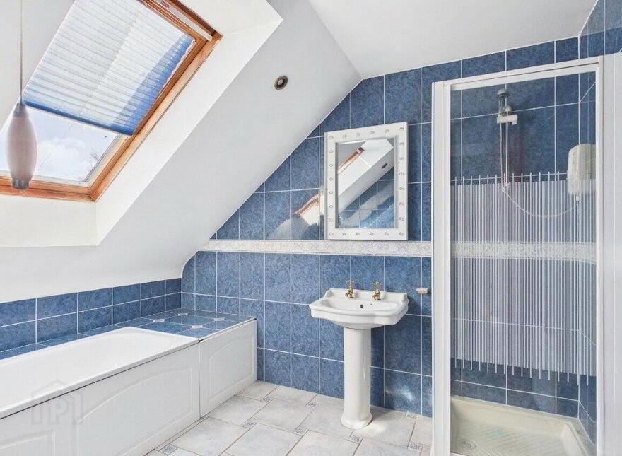 64 Craigs Road, Carrickfergus, BT38 9RL
