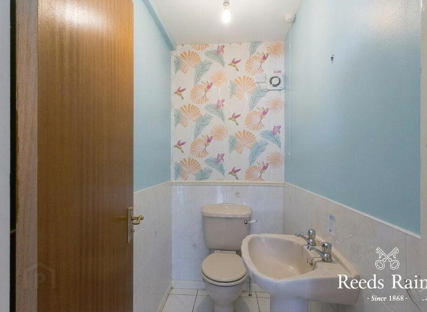 64 Craigs Road, Carrickfergus, BT38 9RL