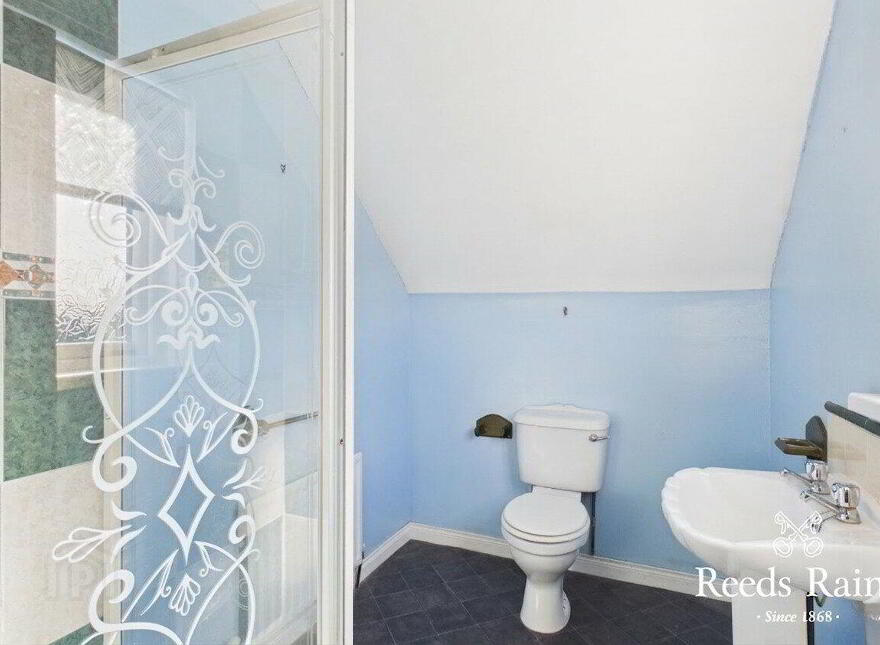 64 Craigs Road, Carrickfergus, BT38 9RL