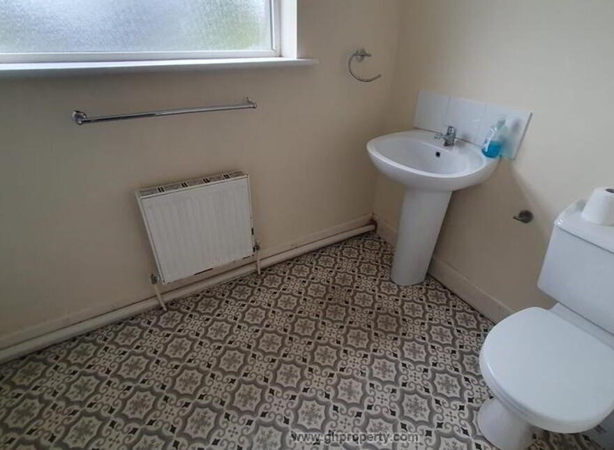 Convent Avenue, Drumshanbo, N41WP30