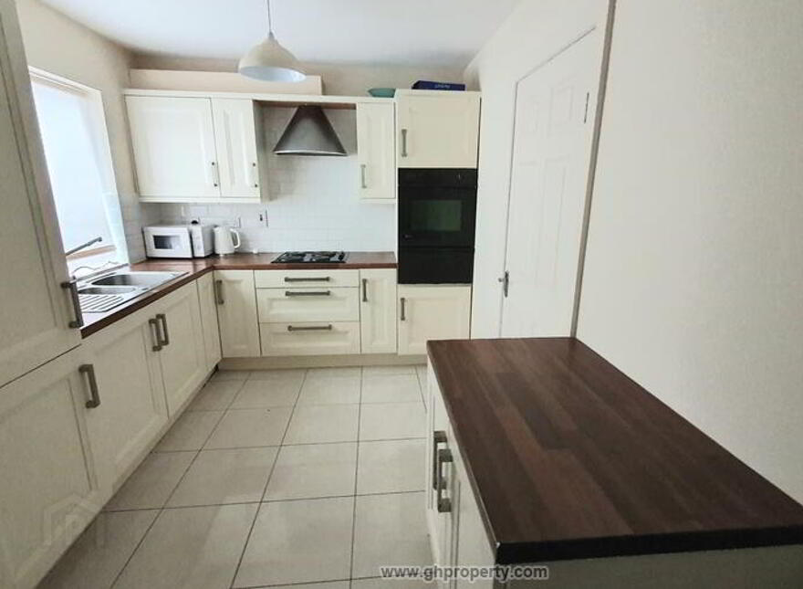 Convent Avenue, Drumshanbo, N41WP30