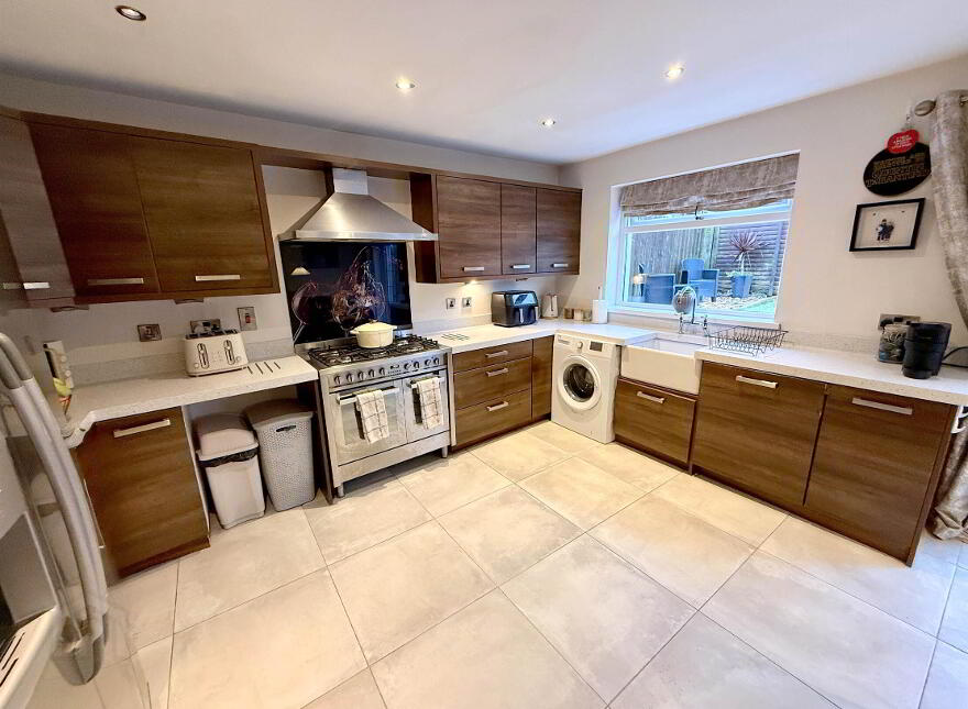 64 Clonduff Drive, Belfast, BT6 9NS