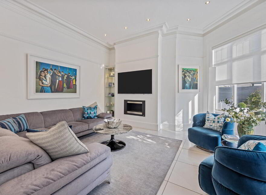 33 Adelaide Park, Malone, Belfast, BT9 6FY