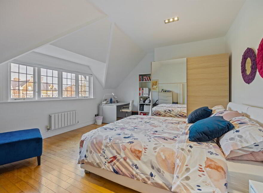 33 Adelaide Park, Malone, Belfast, BT9 6FY