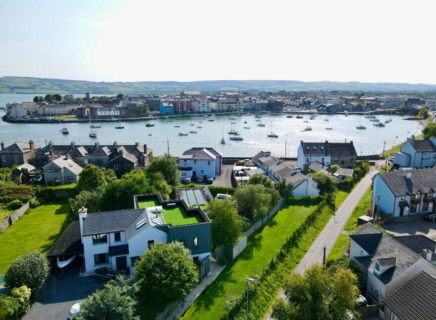 Brettfield House, Sarsfield St, Abbeyside, Dungarvan, X35Y661