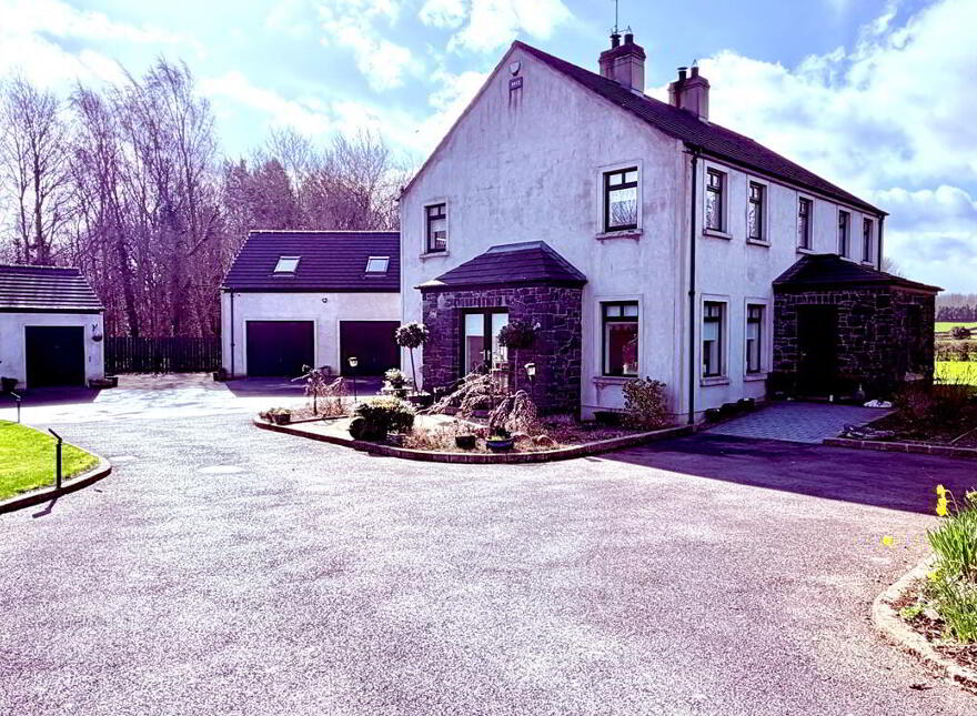 58 Tamnaghmore Road, Tandragee, BT62 2LS