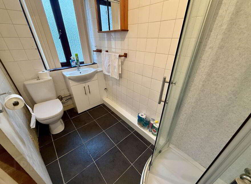 2b South Bank, Cregagh Estate, Belfast, BT6 0ED