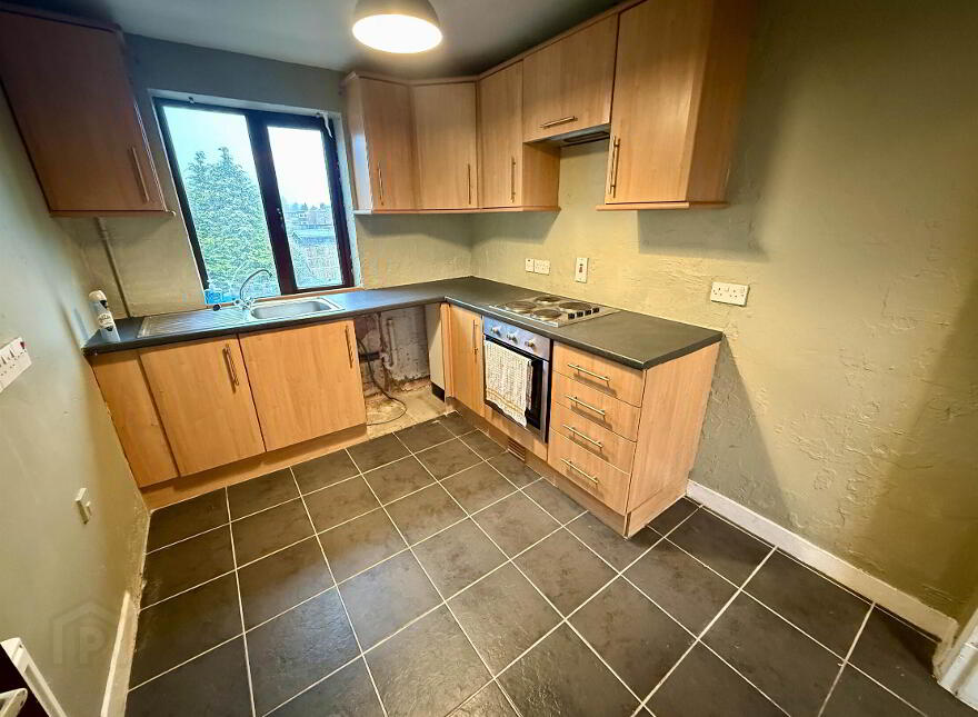 2b South Bank, Cregagh Estate, Belfast, BT6 0ED
