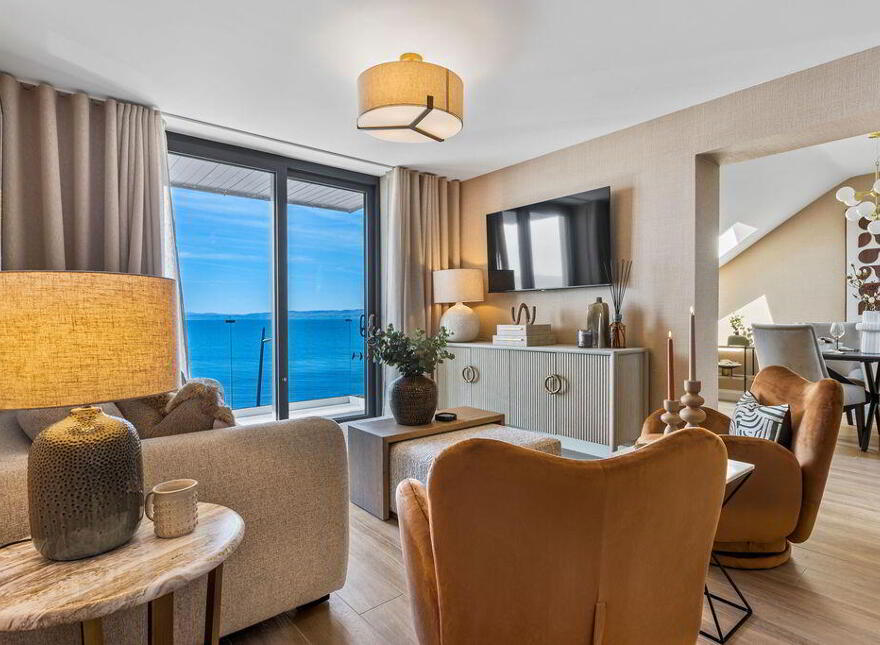 Apt 5, 13 Six West, 17 The Promenade, Portstewart, BT55 7AH