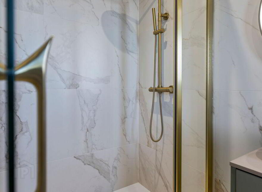 Apt 5, 13 Six West, 17 The Promenade, Portstewart, BT55 7AH