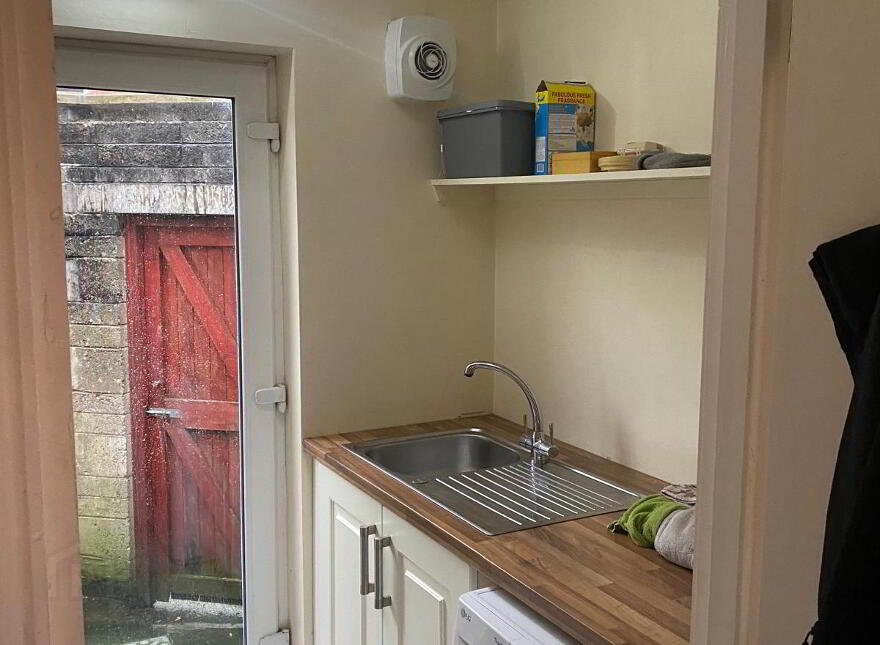 1 Sandhurst Drive, Belfast, BT9 5AY