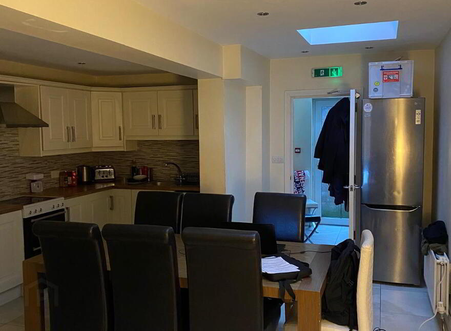 1 Sandhurst Drive, Belfast, BT9 5AY