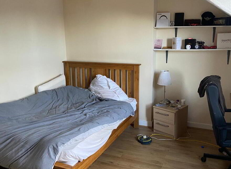 1 Sandhurst Drive, Belfast, BT9 5AY