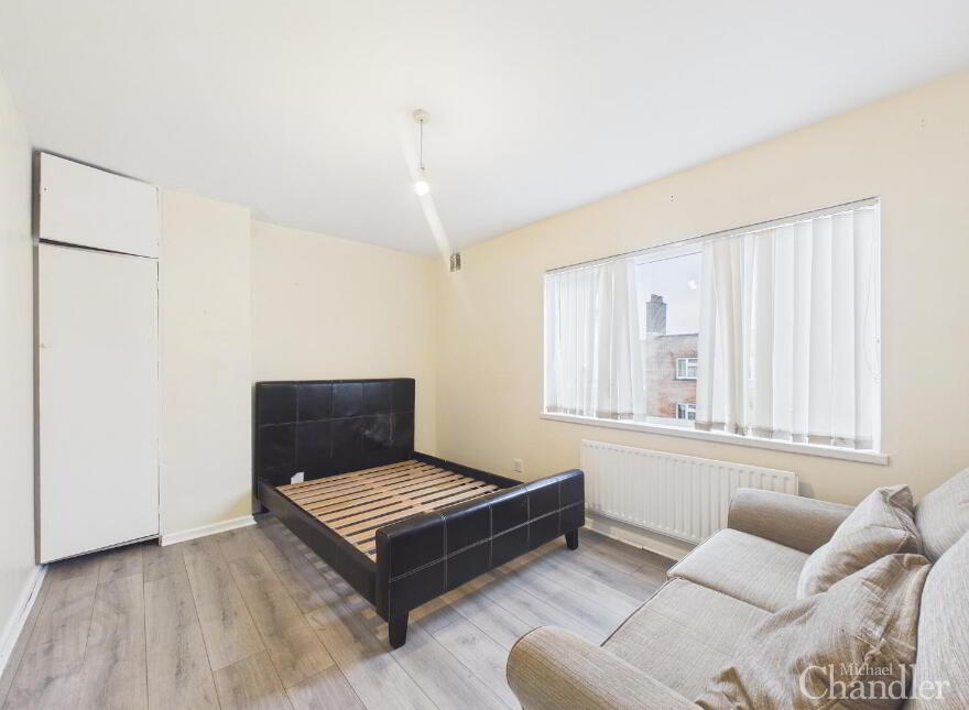 24 Killagan Bend, Belfast, BT6 0DU