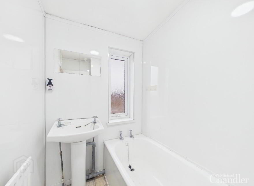 24 Killagan Bend, Belfast, BT6 0DU