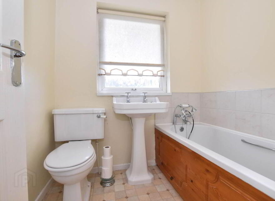14 Park Avenue, Ballywalter, Newtownards, BT22 2NR