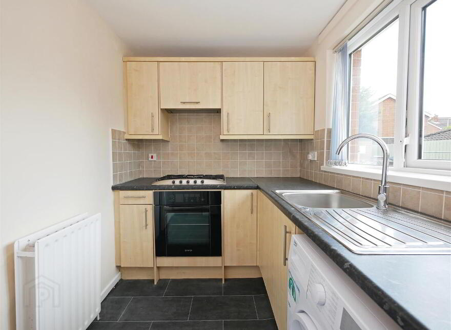 25a Carnbrae Park, Newton Park, Belfast, BT8 6TP