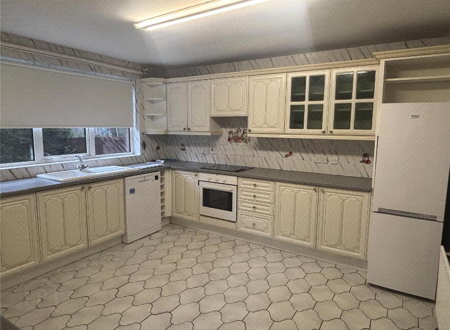 Oak Vale Avenue, Newry, BT34 2BQ