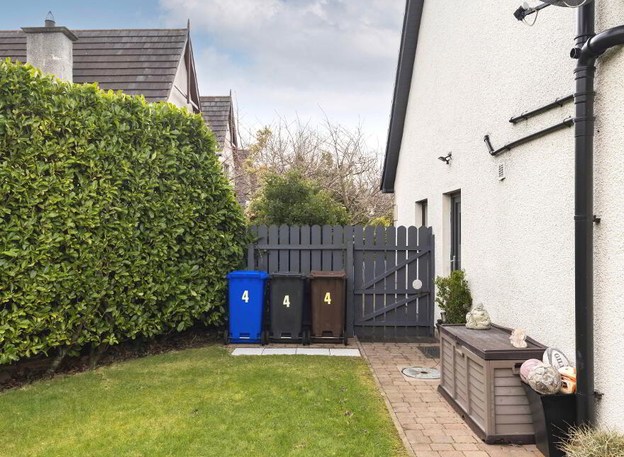 4 Rowley Close, Bryansford Road, Newcastle, BT33 0UE