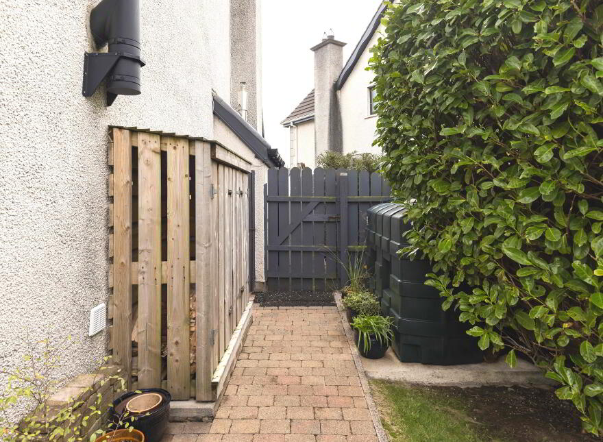 4 Rowley Close, Bryansford Road, Newcastle, BT33 0UE