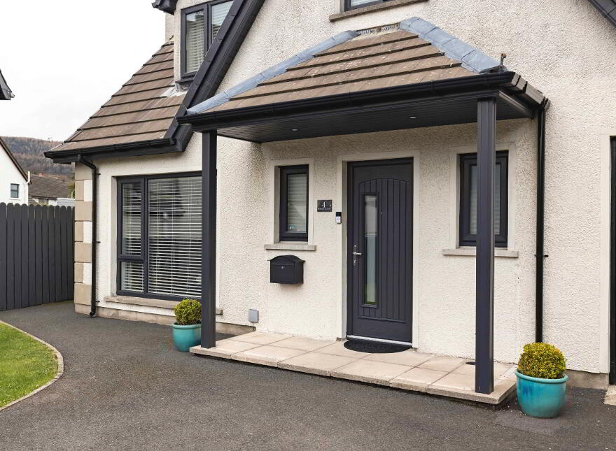 4 Rowley Close, Bryansford Road, Newcastle, BT33 0UE