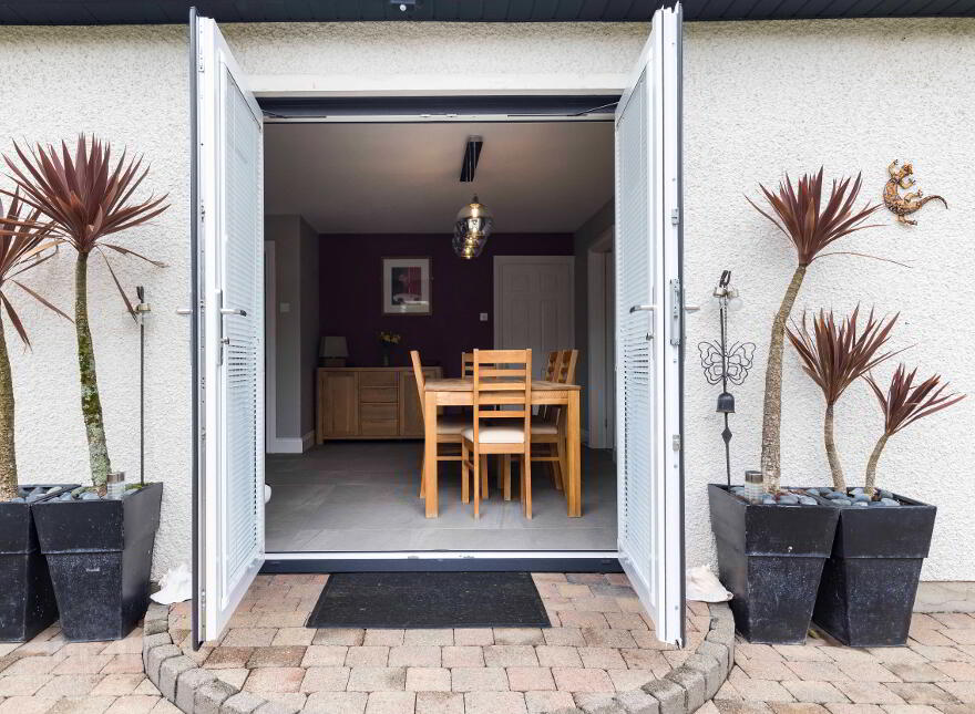 4 Rowley Close, Bryansford Road, Newcastle, BT33 0UE