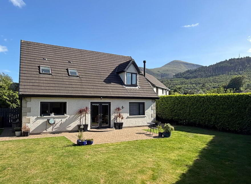4 Rowley Close, Bryansford Road, Newcastle, BT33 0UE