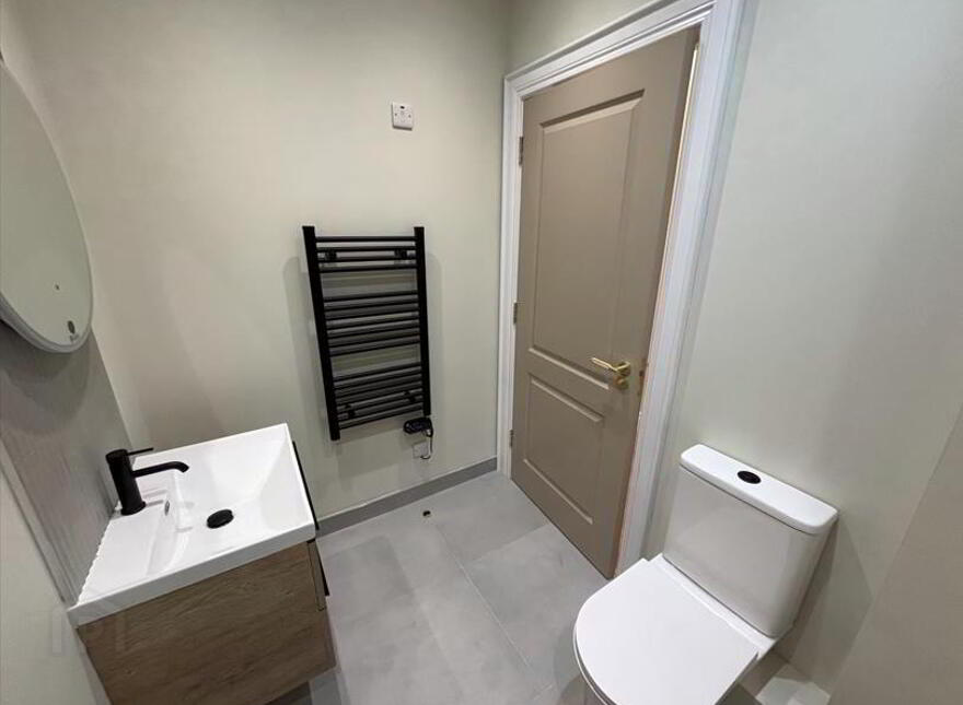 Apt 5, 5 Lower Crescent, Botanic, Belfast, BT7 1NR