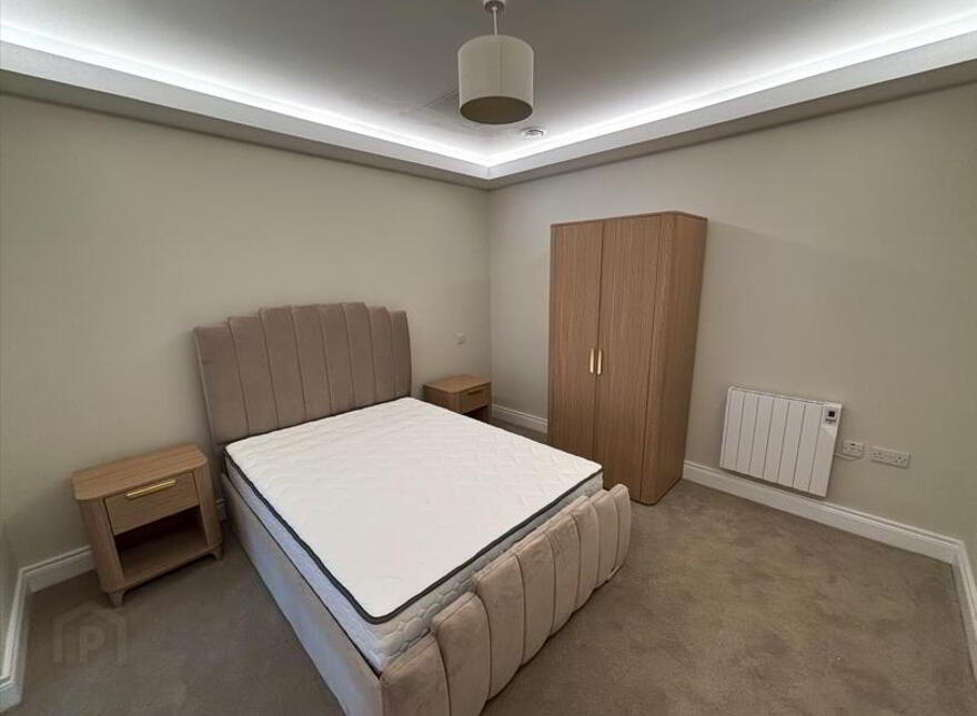 Apt 5, 5 Lower Crescent, Botanic, Belfast, BT7 1NR