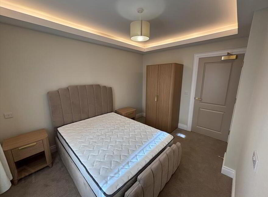 Apt 5, 5 Lower Crescent, Botanic, Belfast, BT7 1NR