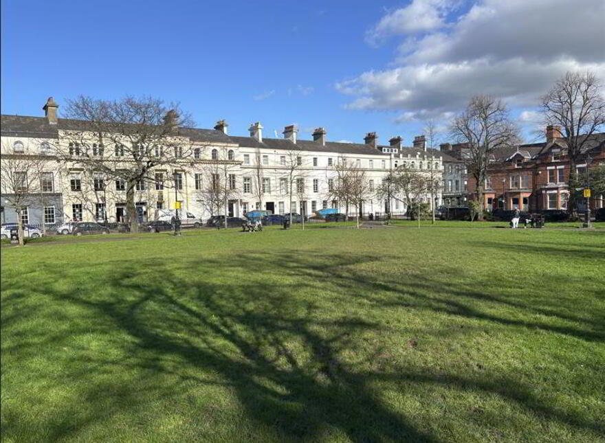 Apt 5, 5 Lower Crescent, Botanic, Belfast, BT7 1NR
