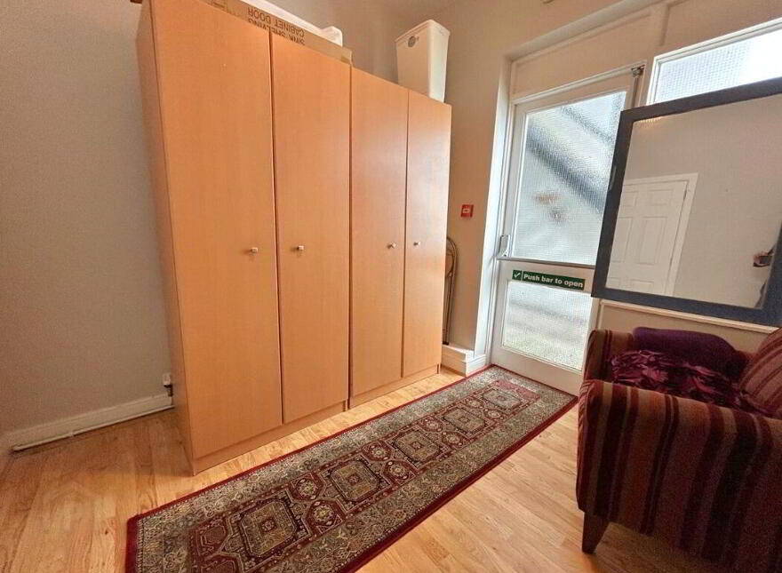 Apartment 2 111 Eglantine Avenue ( 3 Month Lease), Belfast, BT9 6EX