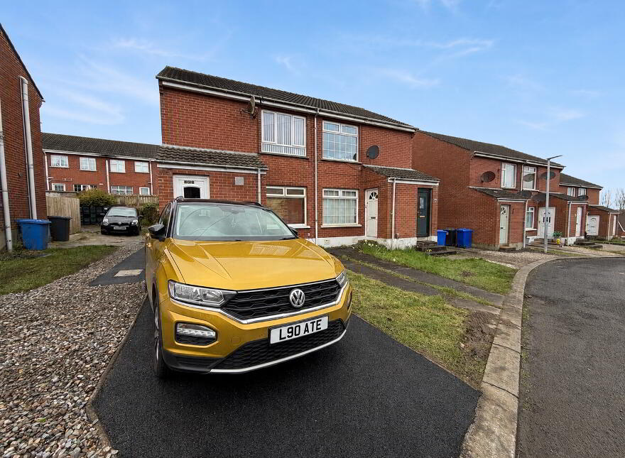 142A Canterbury Park, Waterside, Derry, BT47 6DU