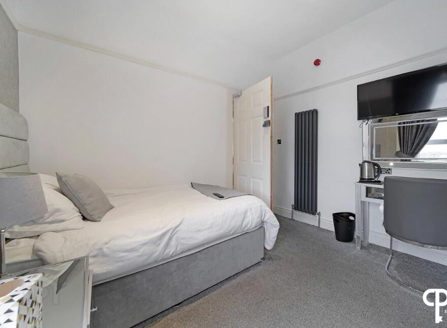 24 Marlborough Street, Derry, BT48 9AY