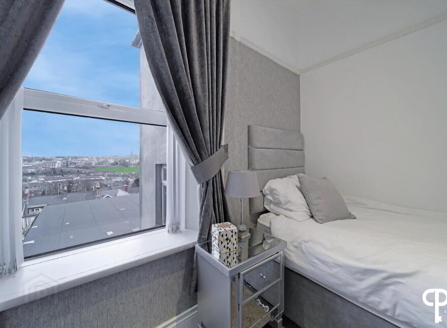 24 Marlborough Street, Derry, BT48 9AY