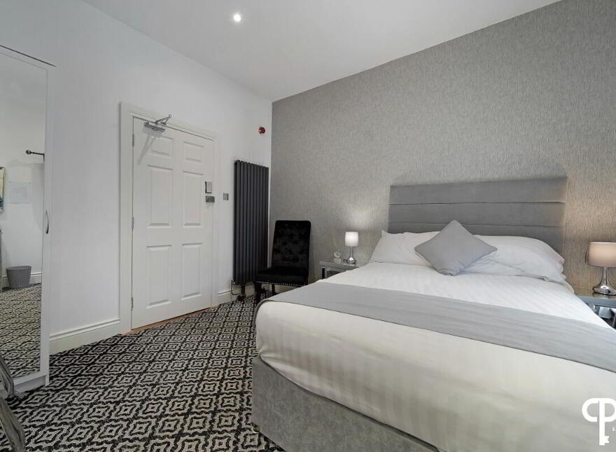24 Marlborough Street, Derry, BT48 9AY