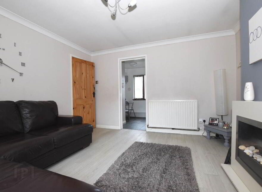 5c Rowan Drive, Dunmurry, Belfast, BT17 9PX