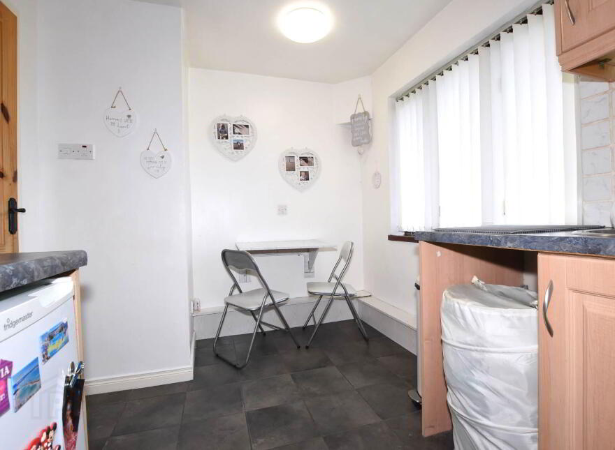 5c Rowan Drive, Dunmurry, Belfast, BT17 9PX