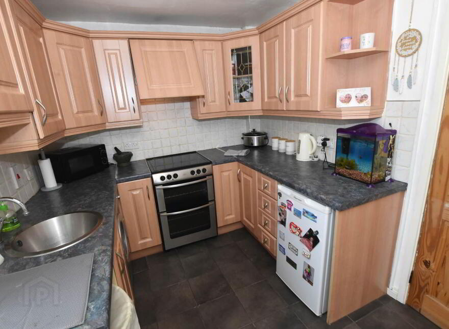 5c Rowan Drive, Dunmurry, Belfast, BT17 9PX