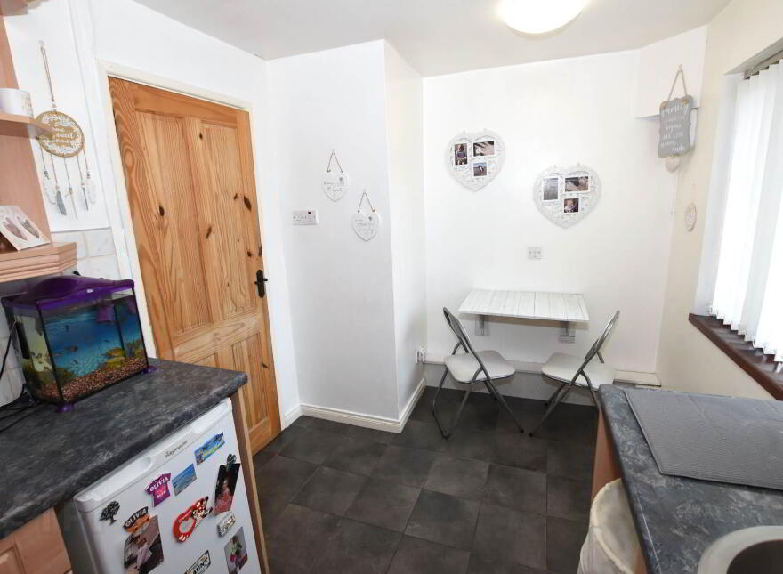 5c Rowan Drive, Dunmurry, Belfast, BT17 9PX