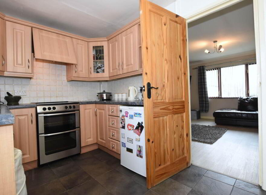 5c Rowan Drive, Dunmurry, Belfast, BT17 9PX