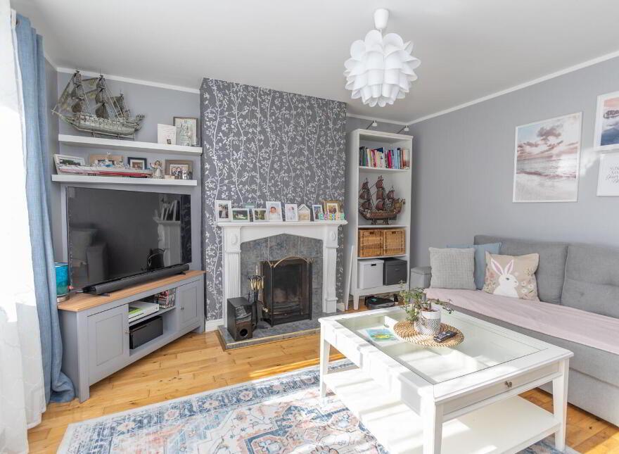 5 Ridgefield Grove, Warrenpoint, Newry, BT34 3JX