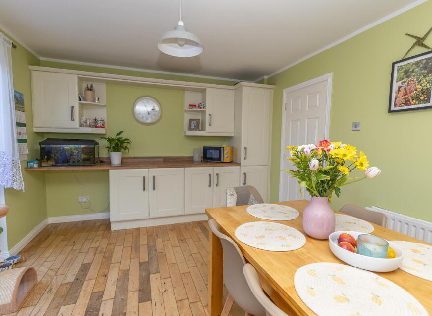 5 Ridgefield Grove, Warrenpoint, Newry, BT34 3JX