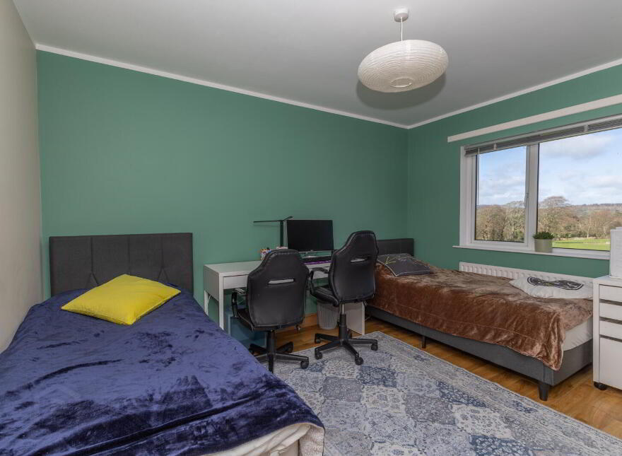 5 Ridgefield Grove, Warrenpoint, Newry, BT34 3JX