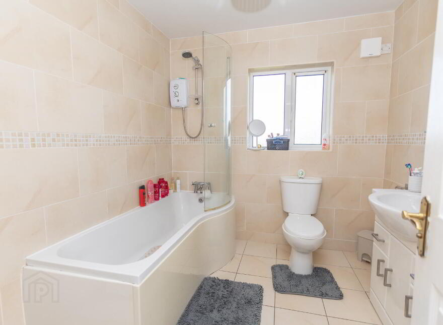 5 Ridgefield Grove, Warrenpoint, Newry, BT34 3JX