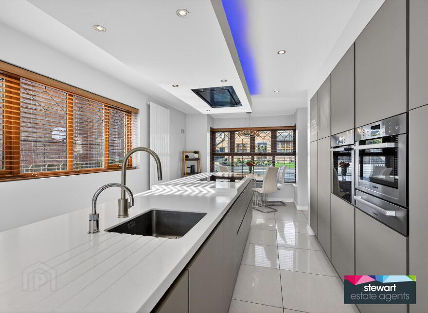 4 Wellington Park Drive, Maghaberry, BT67 0UP